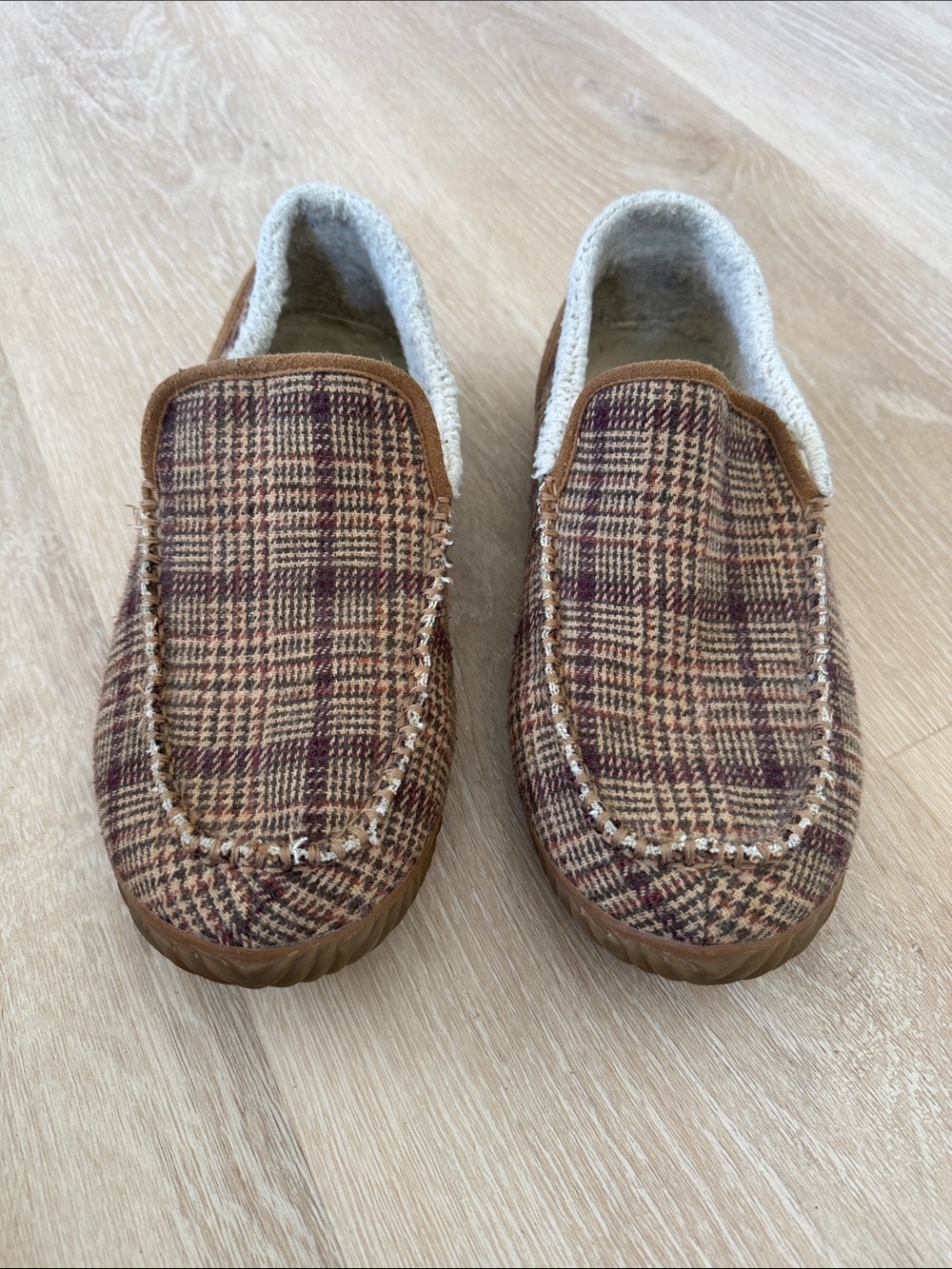 Sorel Plaid Brown Tan Moccasin Slippers
